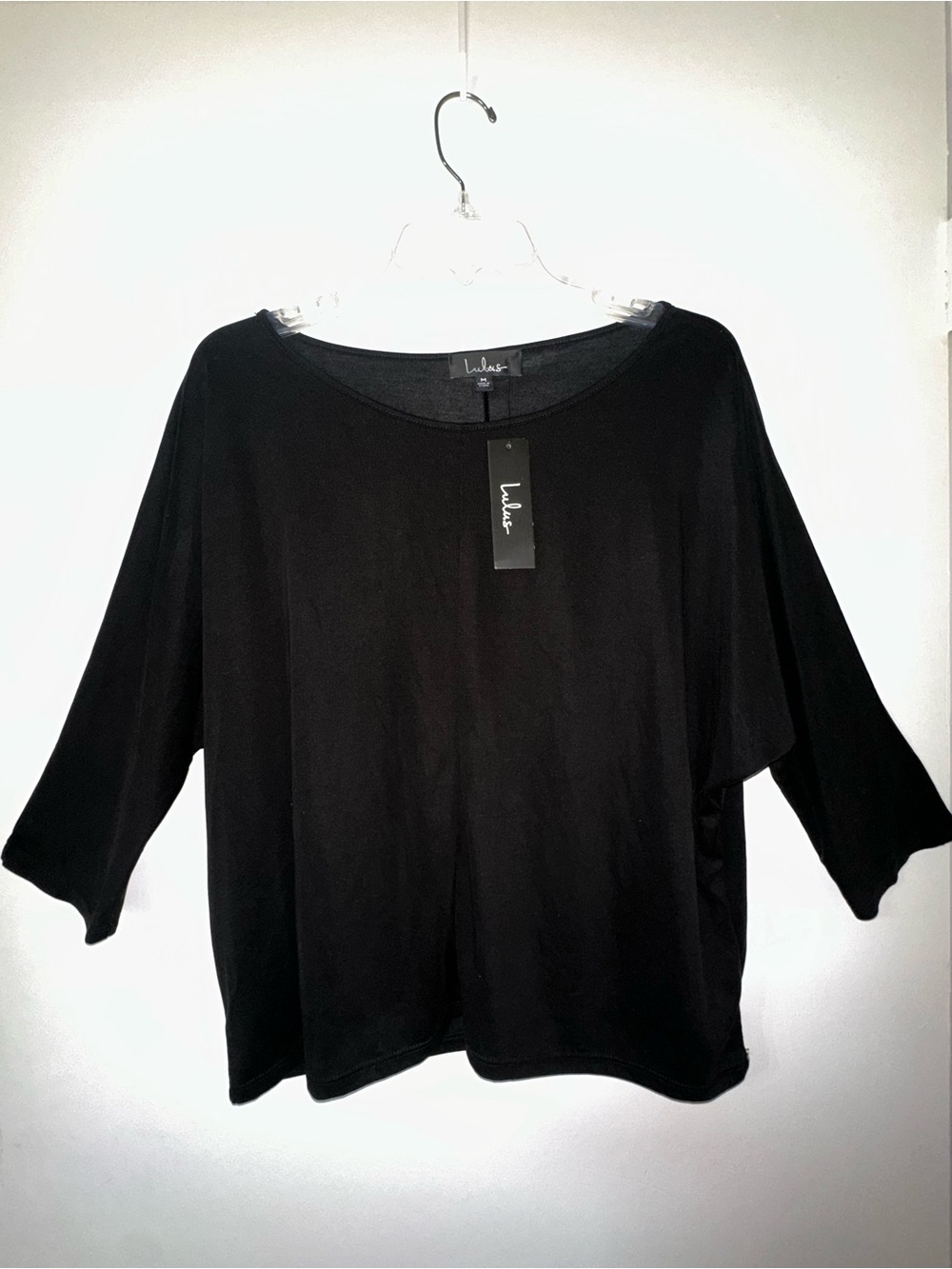 NWT LULU’S Black Relaxed Scoop Neck Women's Top